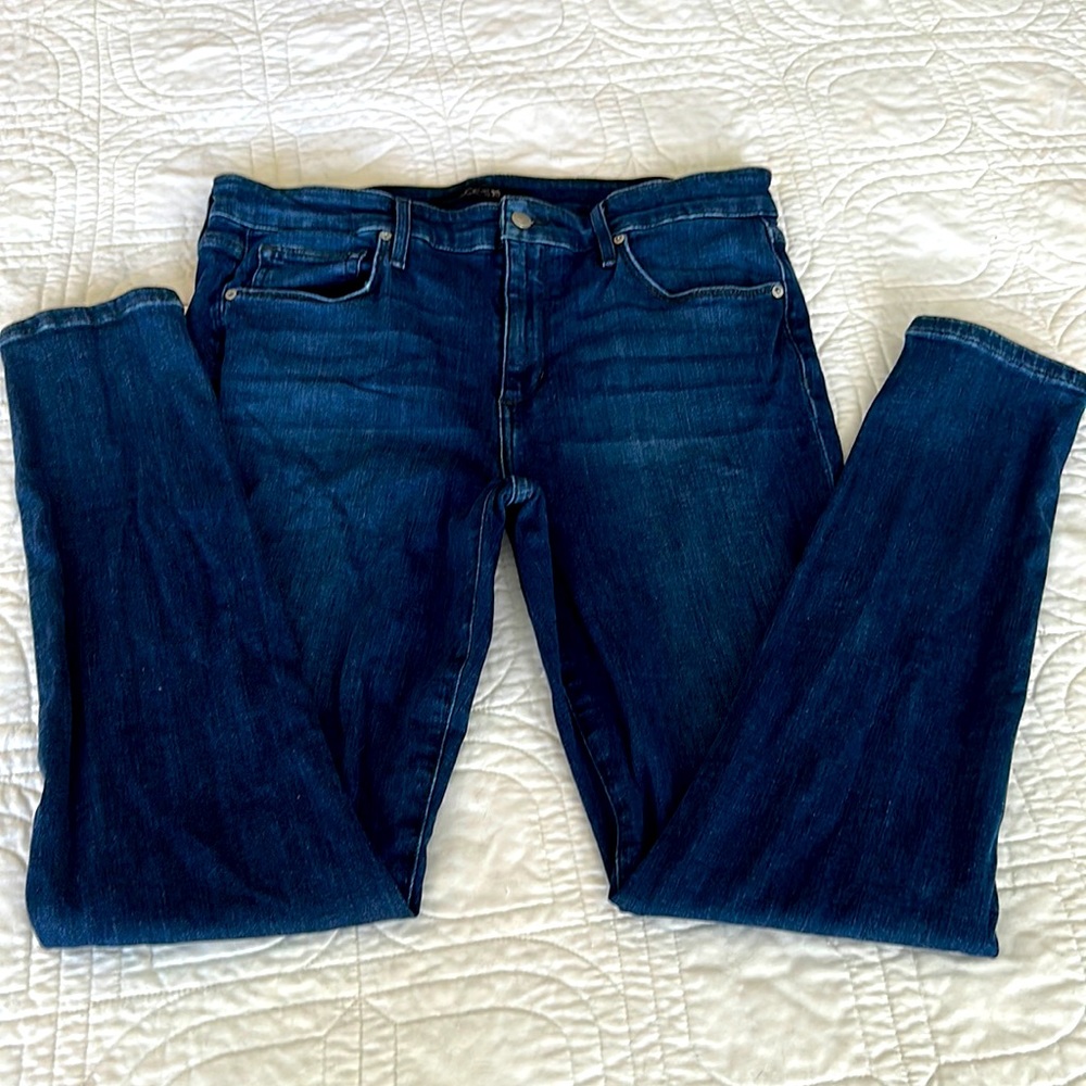 Joe’s jeans. Great new like condition. Size 31, skinny ankle.